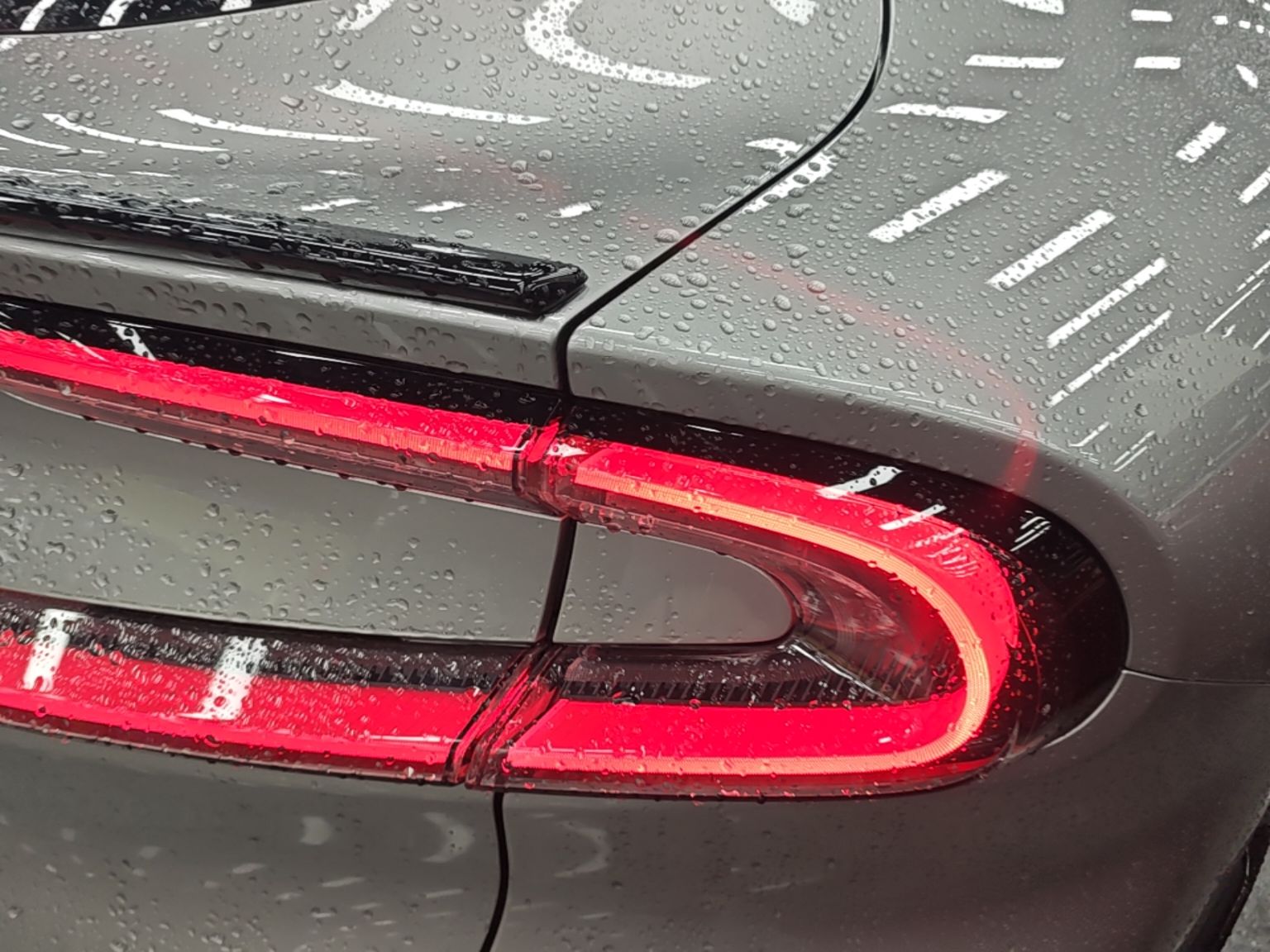 Xiaomi Auto YU7 2025 Ultra-Long Range High-Performance All-Wheel-Drive Max Edition — снимка 9