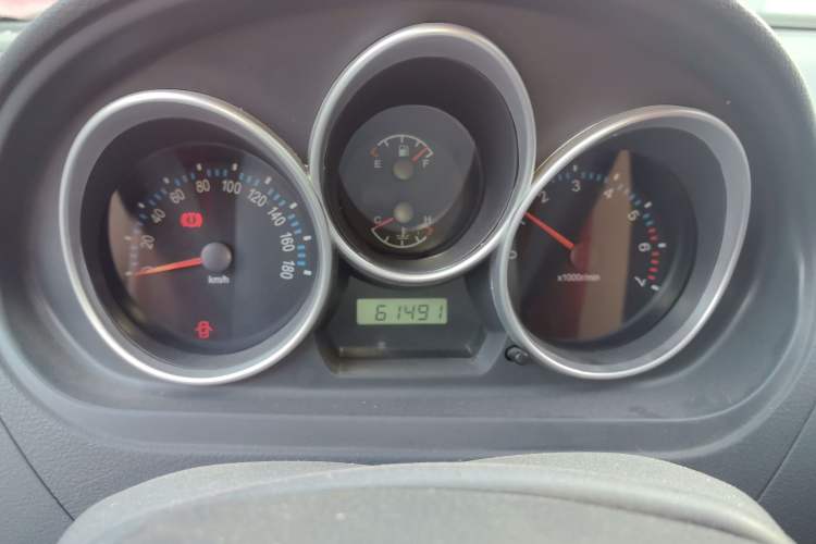 Used FAW Weizhi V2 2010 1.3L Manual Luxury Version Instrument Cluster