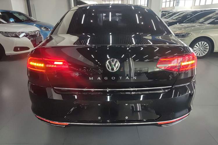 Used Volkswagen Magotan 2018 330TSI DSG Luxury Model