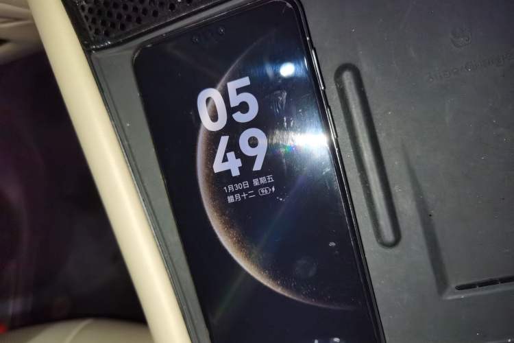 Used Hima AITO M7 2024 1.5T Rear-Drive Plus Version 5 Seats Vehicle Key