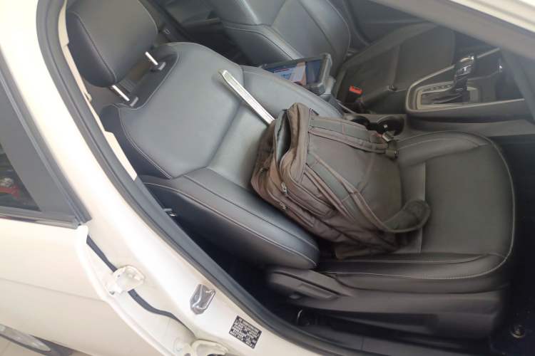 Used Ford Escort 2015 1.5L Automatic Fashion Model