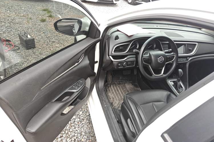 Used Buick GT 2021 1.3T Automatic Mild Hybrid Elite Version Driver Seat