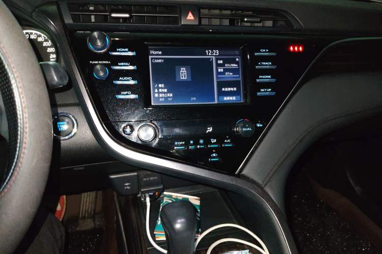 Used Toyota Camry 2018 2.0G Luxury Edition Audio And AC Panel