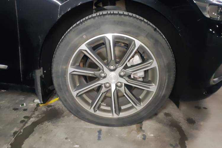 Used Buick LaCrosse 2020 652T Luxury Version Right Front Wheel Hub