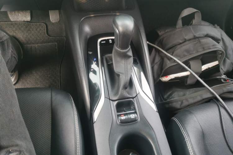 Used Toyota Corolla 2019 1.2T S-CVT GL-i Luxury Edition Gear Lever