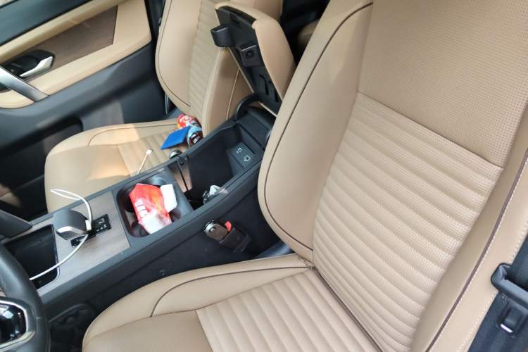 Used Land Rover Discovery Sport 2024 Performance Tech Edition
