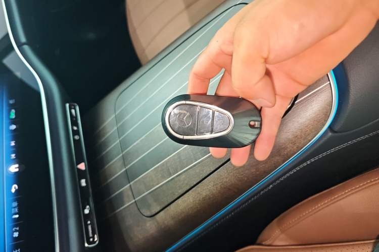 Used Mercedes-Benz E-Class 2024 E 300 L Luxury Model