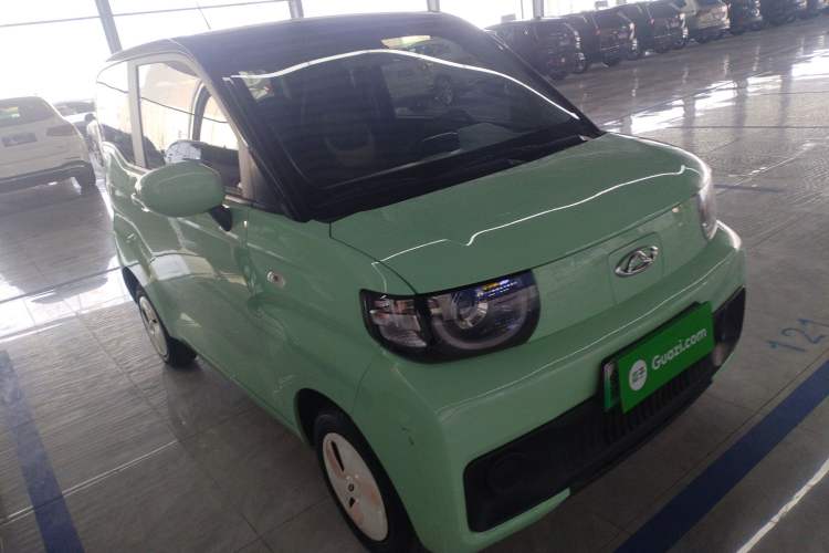 Used Chery QQ Ice Cream 2022 120km Conical Shape Lithium Iron Phosphate Front Right 45 Deg