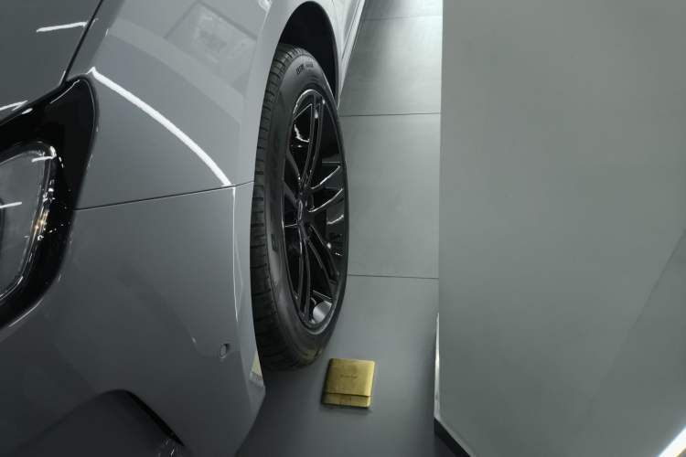 Used Hima AITO M5 2025 Extended-Range Ultra All-Wheel-Drive Version