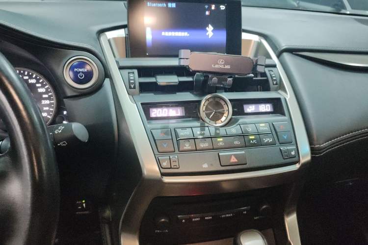 Used Lexus NX 2015 300h Front-Drive Fēngshàng Edition