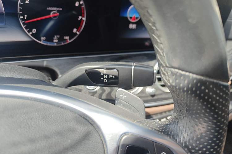 Used Mercedes-Benz E-Class 2018 Facelift E 200 L Sport 4MATIC
