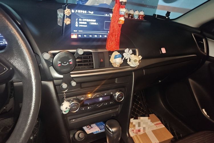 Used Mazda 3 Axela 2017 Hatchback 1.5L Automatic Luxury Model Emission Standard China V Audio And AC Panel