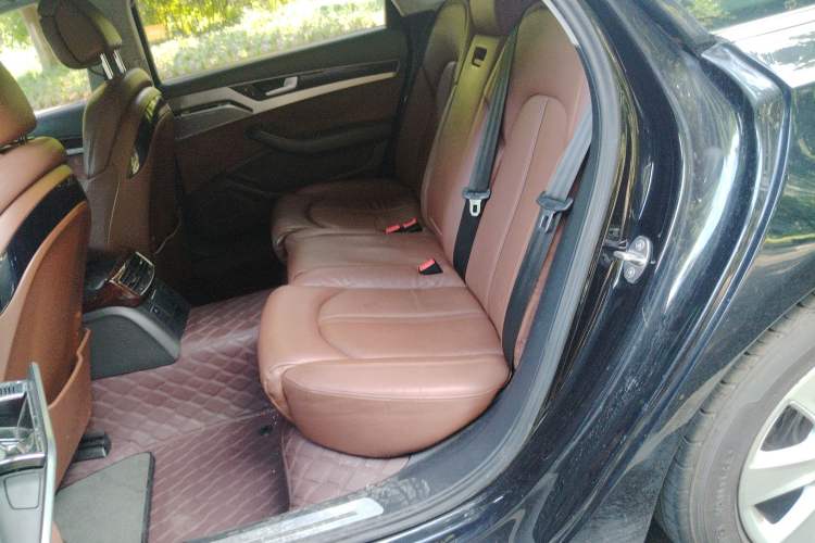 Used Audi A8 2013 A8L 30 FSI Comfort Model
