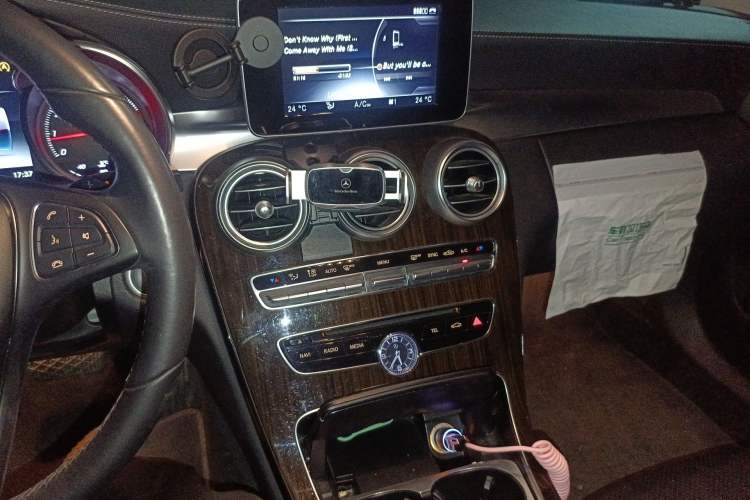 Used Mercedes-Benz C-Class 2015 Facelift C 200 L