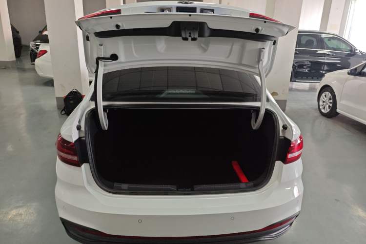 Used Volkswagen Lavida 2023 1.5L Automatic De Yi Edition