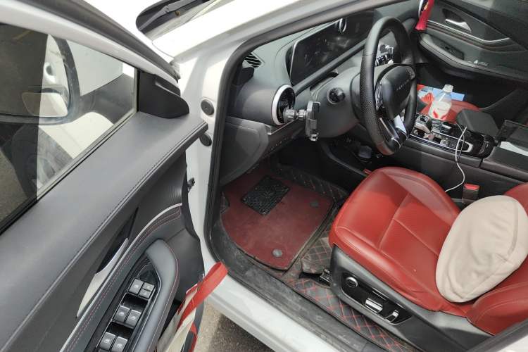 Used FORTHING T5 EVO 2021 1.5TD DCT Starry Edition Driver Seat