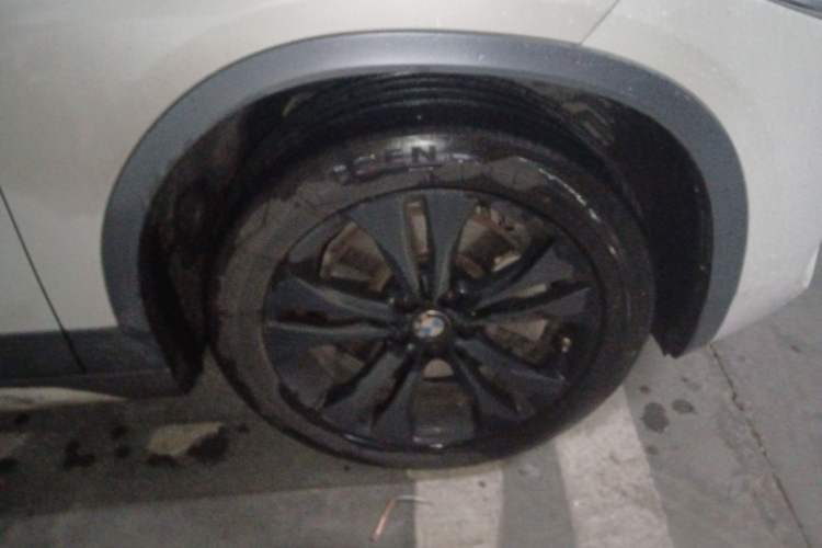 Used BMW X2 2022 sDrive25i M Sport Package Right Front Wheel Hub