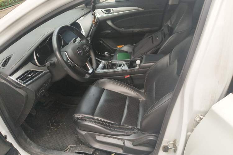 Used CHANGAN Eado 2018 High-Energy Edition 1.6L GDI Manual Pioneer Model China V Standard Left Front Seat