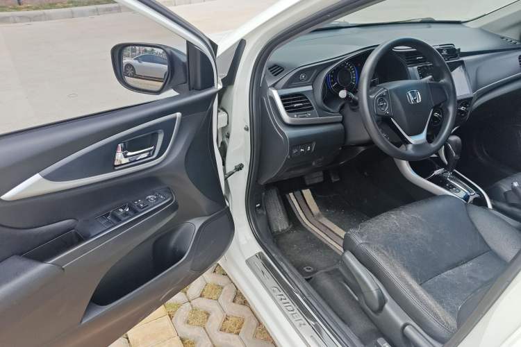 Used Honda Crider 2016 1.8L CVT Luxury Edition
