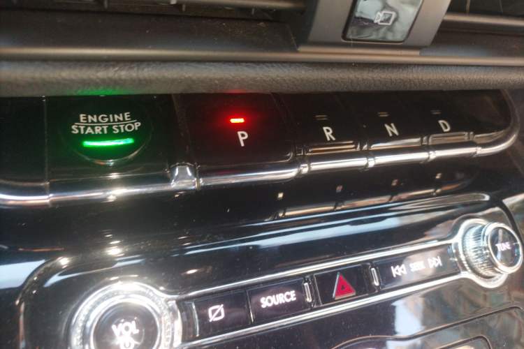 Used Lincoln Corsair 2020 2.0T Four-Wheel Drive Luxury Edition Gear Lever