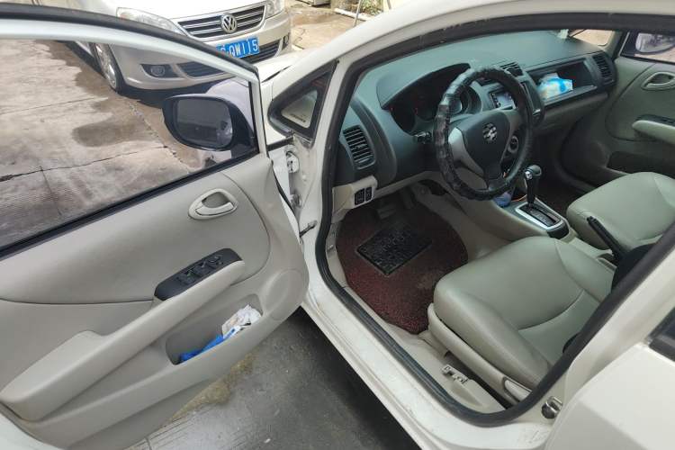 Used Everus S1 2011 1.3L Automatic Comfort Edition Driver Seat