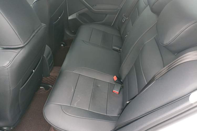 Used Volkswagen Bora 2017 1.6L Automatic Fashion Model