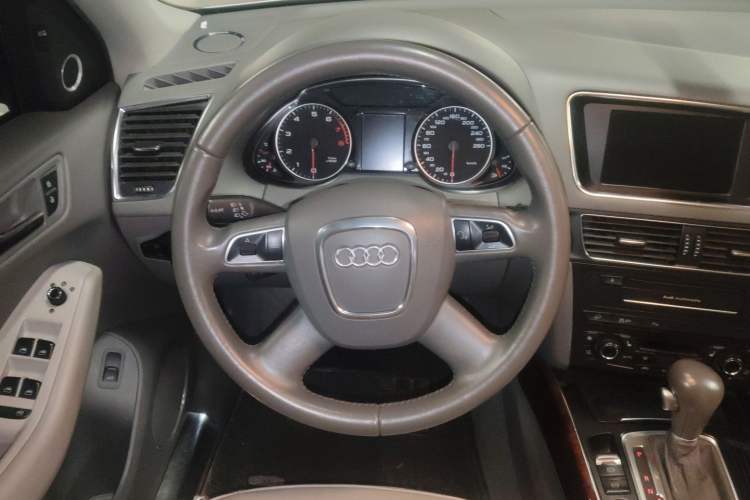 Used Audi Q5 2011 2.0TFSI Comfort Version
