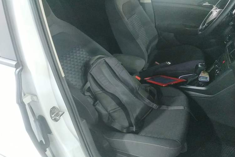 Used Volkswagen T-Cross 2023 Revised 1.5L Automatic Fashion Edition Right Front Seat