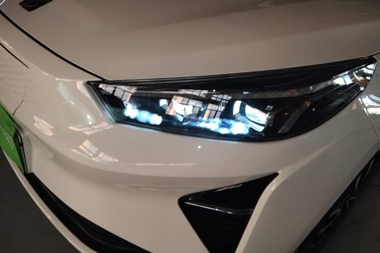 Used SOL E50A 2022 Travel Edition
