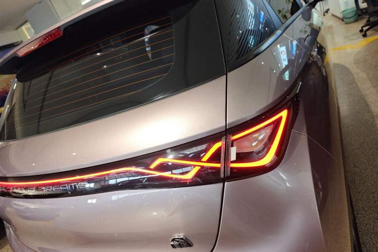 Used BYD Dolphin 2021 405 km Fashion Edition
