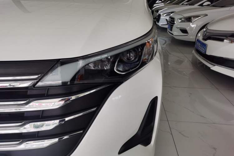 Used GAC Trumpchi M6 2021 270T DCT Luxury Edition (7 Seats)