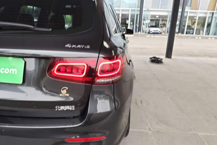 Used Mercedes-Benz GLC 2020 Facelift GLC 260 L 4MATIC Luxury Edition
