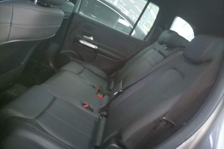 Used Mercedes-Benz GLB 2020 GLB 200 Dynamic Edition Left Rear Seat