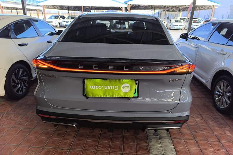 Used Geely Galaxy L6 2025 EM-i 140km Long-Range Version
