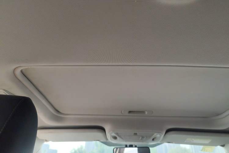 Used Ford Focus 2017 Sedan 1.6L Automatic Fashion Edition Smart Drive Version Headliner