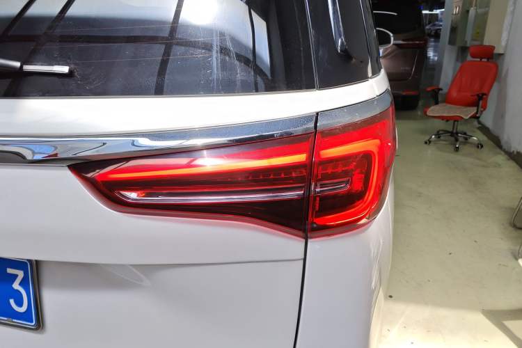 Used Buick GL8 2023 ES Lu Zun Deluxe Model
