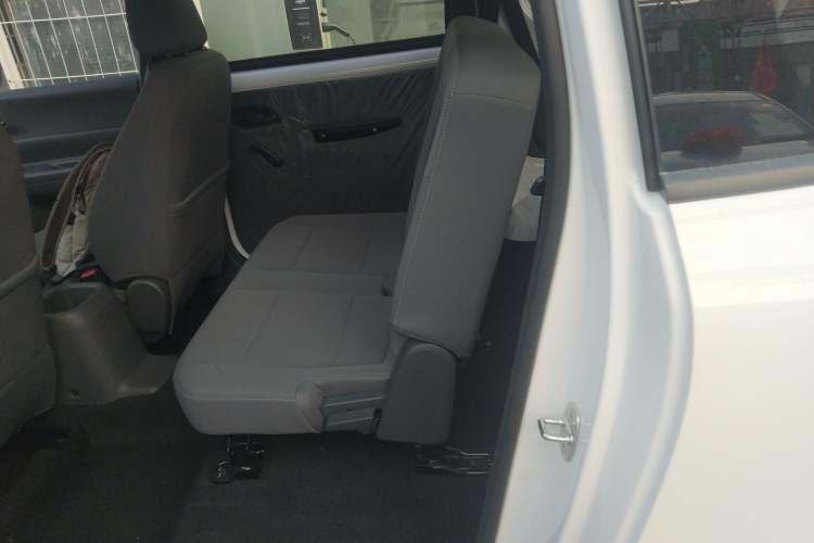 Used Wuling Hongguang New Energy 2024 All-Electric Model 300KM Practical Version