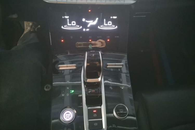 Used Chery Tiggo 8 PLUS 2021 290TGDI DCT Haoting Edition
