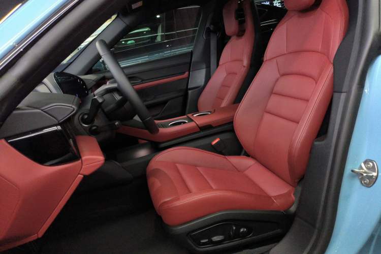 Used Porsche Taycan 2022-Year Updated Taycan
