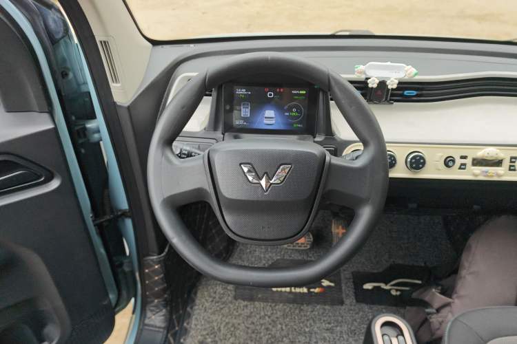 Used Wuling Hongguang MINIEV 2020 Freedom Version Lithium Iron Phosphate Steering Wheel