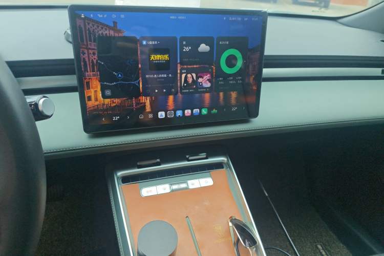 Used Roewe D6 2025 450km Deluxe Edition
