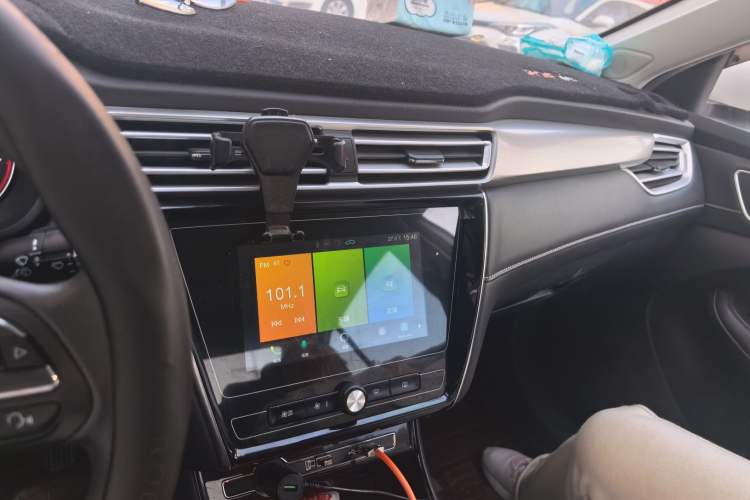 Used Roewe i5 2020 1.5L Manual 4G Connect Leehao Flagship Edition
