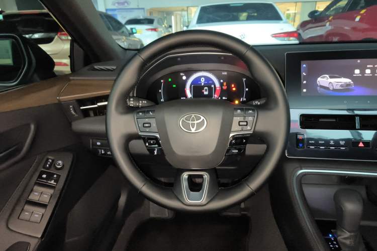 Used Toyota Avalon 2024 2.0L Ambition Edition