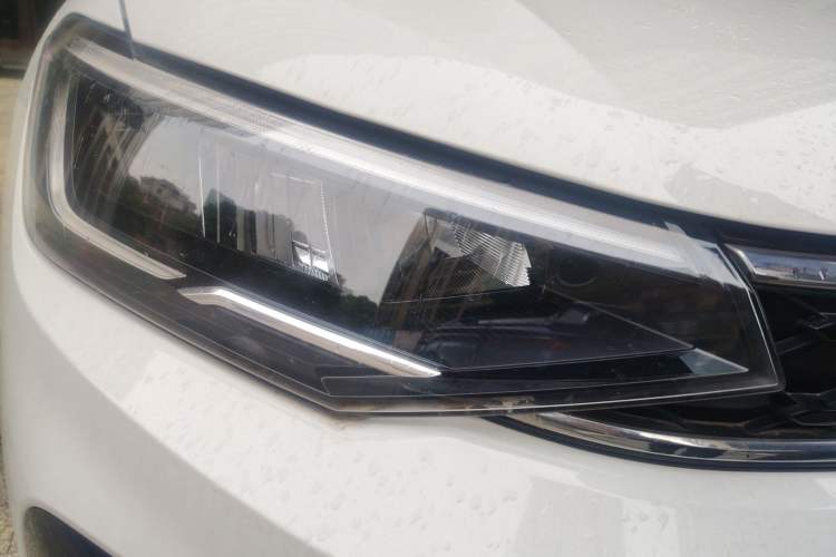 Used Volkswagen Lavida 2023 New Sharp 1.5L Automatic New Wish Edition Right Front Headlight
