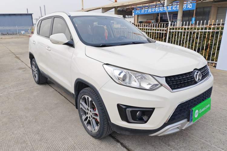Used BAIC Senova X35 2016 1.5L Manual Luxury Edition
