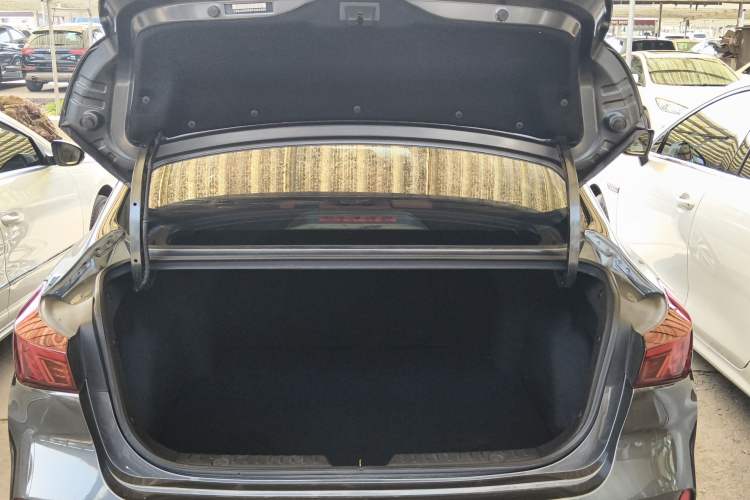 Used CHANGAN Eado 2023 Changan Edition PLUS Blue Whale NE 1.4T GDI DCT Prestige Version
