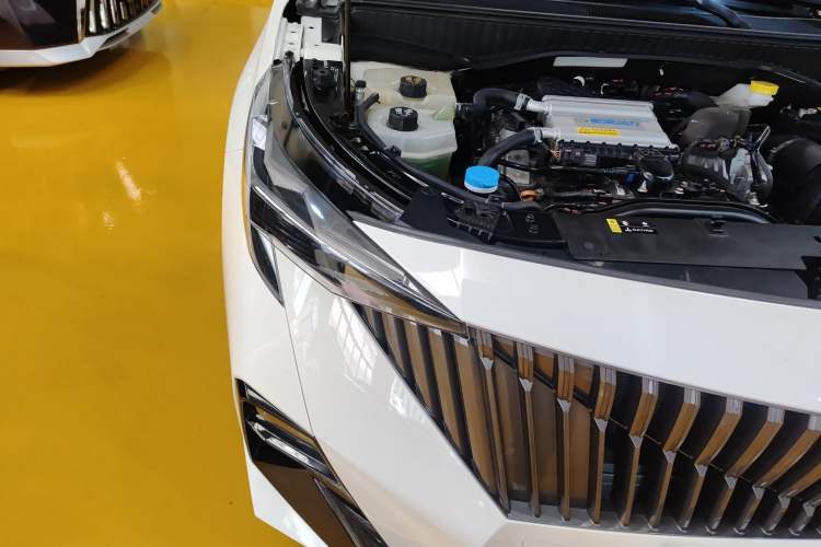 Used GAC Trumpchi GS3 2023 Shadow Speed 270T Dynamic Intelligence Edition Right Front Headlight