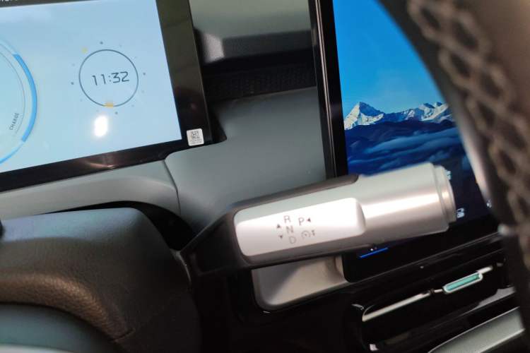 Used AION Y 2022 Plus 70 Tech Edition