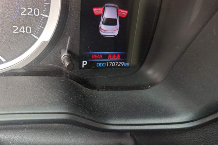 Used Toyota Levin 2019 Dual-Engine 1.8H E-CVT Sport Edition China VI Standard Odometer Close Up