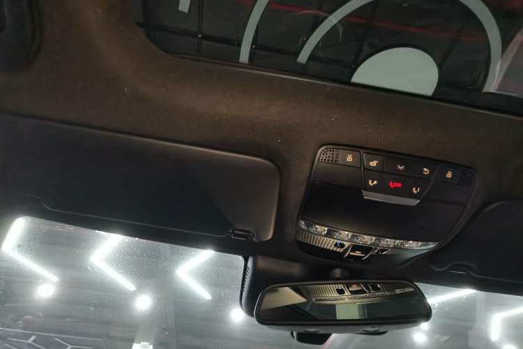 Used Mercedes-Benz C-Class AMG 2015 AMG C 63 Headliner